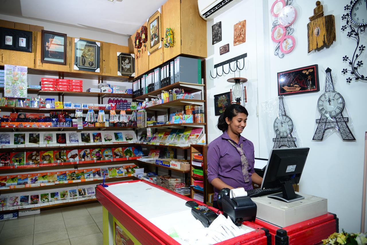 The Royal Mall Kandy Exteriér fotografie